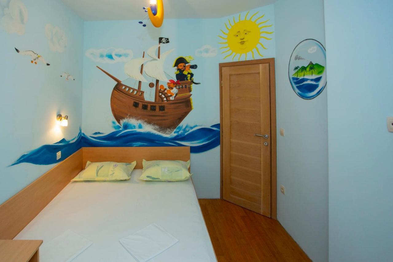 Apartments Loncar Tučepi Εξωτερικό φωτογραφία