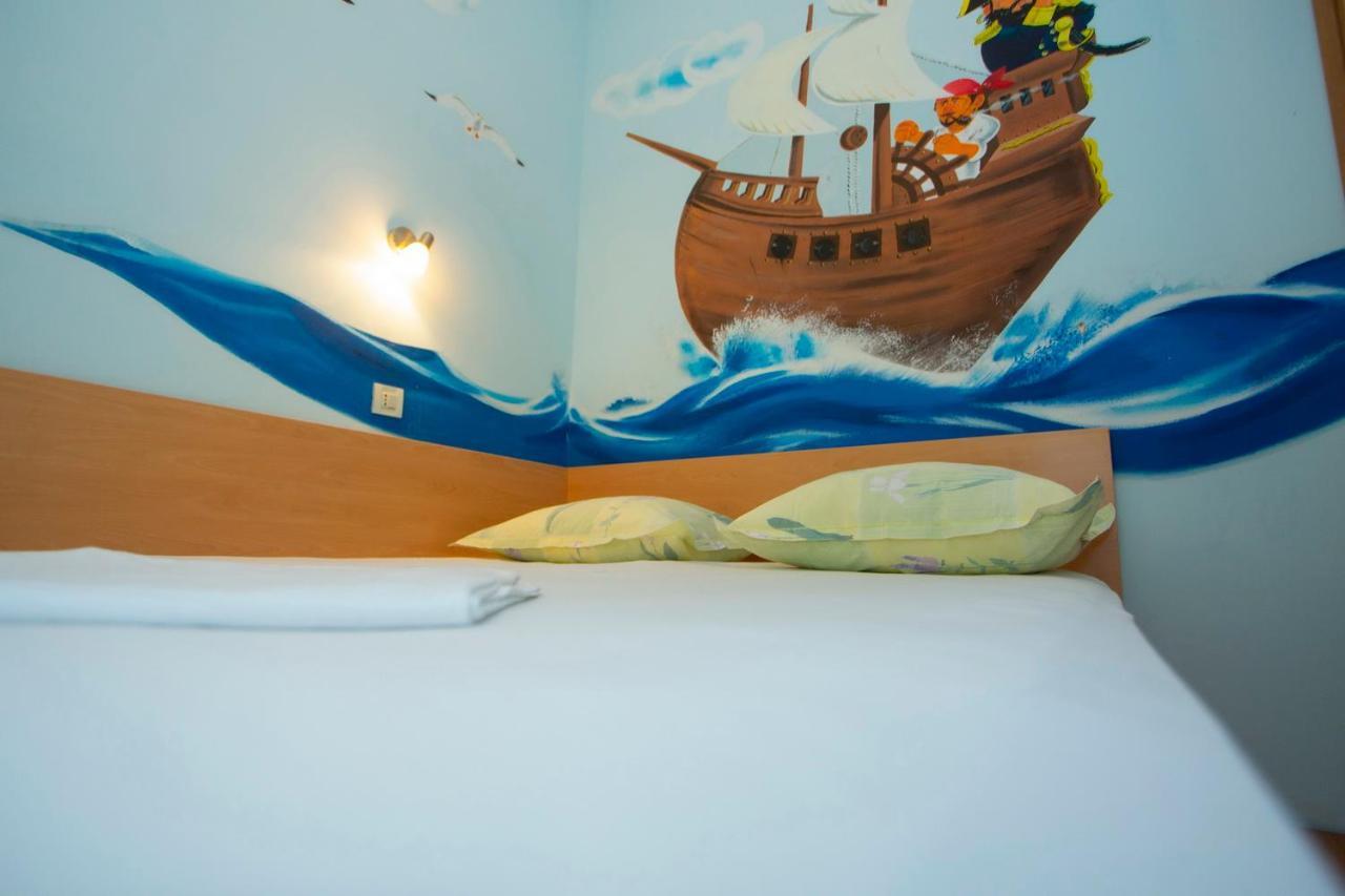 Apartments Loncar Tučepi Εξωτερικό φωτογραφία