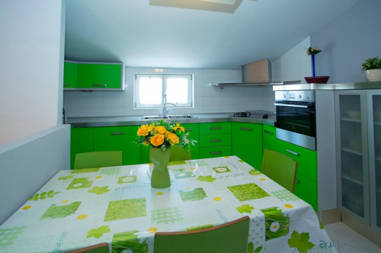Apartments Loncar Tučepi Εξωτερικό φωτογραφία