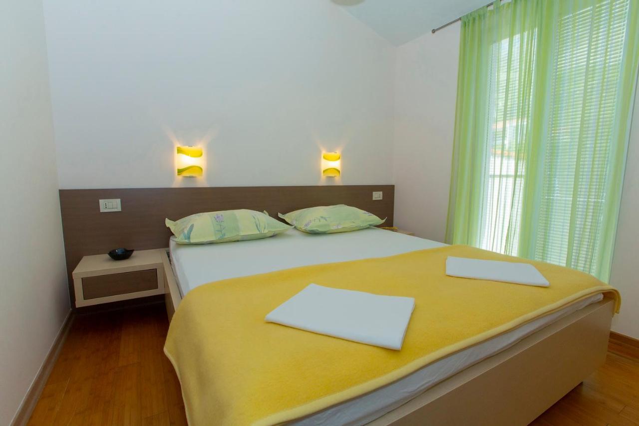 Apartments Loncar Tučepi Εξωτερικό φωτογραφία